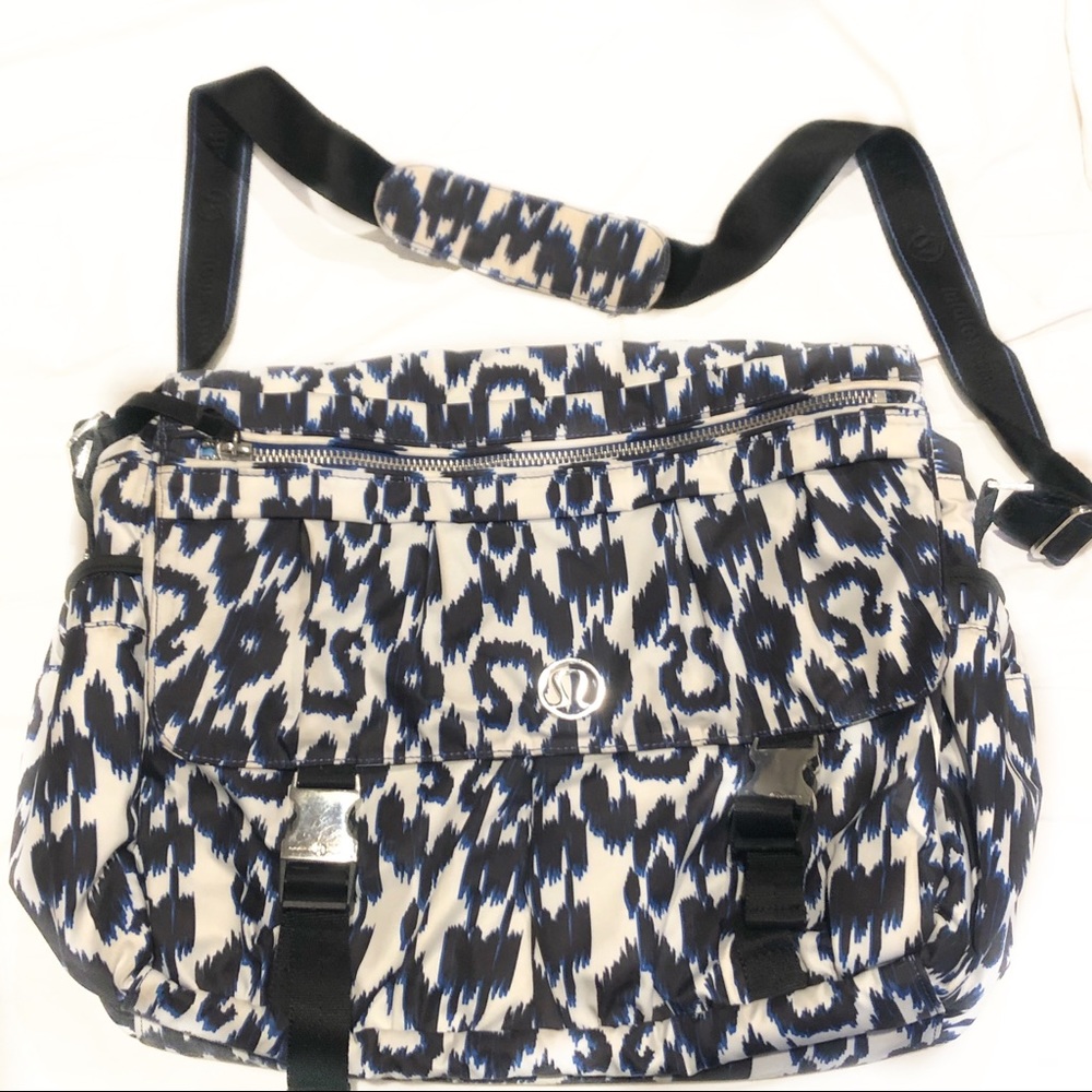Lululemon Urban Yogini Messenger Bag Ikat Sprinkle